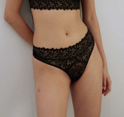 $60 Else Women Black Orient Scalloped Lace Thong Size L