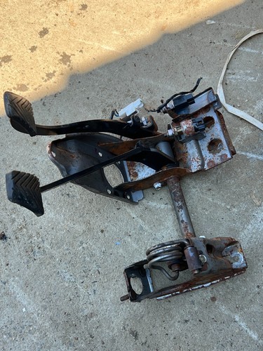 90-94 Eclipse Talon Laser 1G MANUAL M/T CLUTCH BRAKE & GAS PEDAL ASSEMBLY