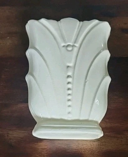 VTG Art Deco Shawnee Art Pottery Vase Ivory Color