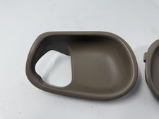 99-04 Mustang Interior Door Handle Release Trim Bezels Cups Tan 99-04 Mustang Interior Door Handle Release Trim Bezels Cups Tan