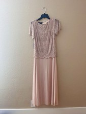 Pisarro Nights Beaded Bodice Chiffon Gown Size 8 Blush NWT Short Sleeve Formal