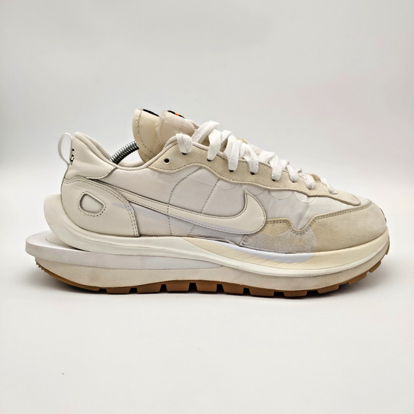 Nike Vaporwaffle sacai Sail Gum (EUR 47,5 / UK 12 / US 13)