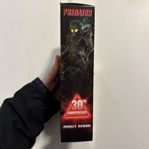 NECA Predator 30th Anniversary Collection - Jungle Demon - Genuine - Official - Picture 4 of 9