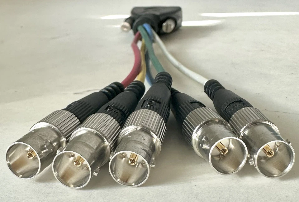 LWC 26-531-12 Video 15-Pin VGA HD Male-Female BNC Breakout 6" Audio Cable - Image 4 of 4