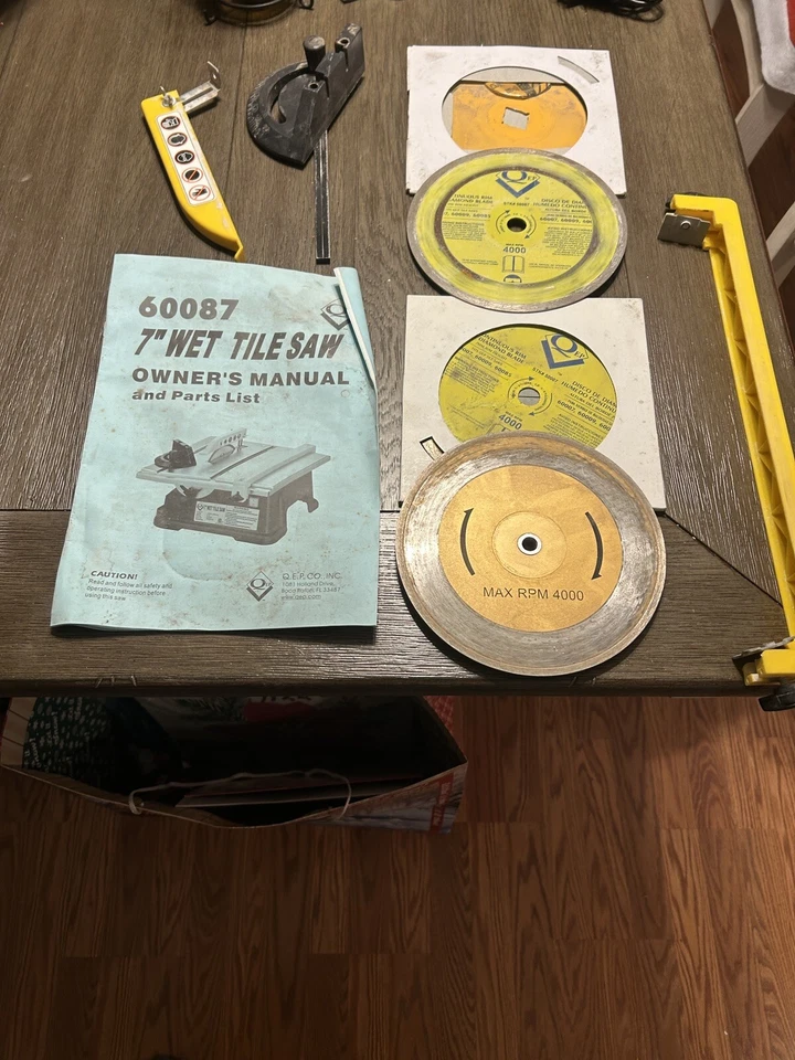 Sierra para azulejos húmeda con 7 pulgadas Hoja Foto 2 de 3