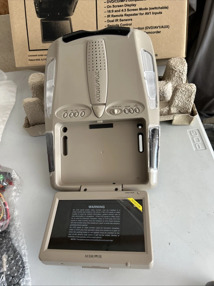 AUDIOVOX PROV715S 7” LCD OVERHEAD MONITOR WITH DVD PLAYER NIB Not Tested - Image 3 of 4