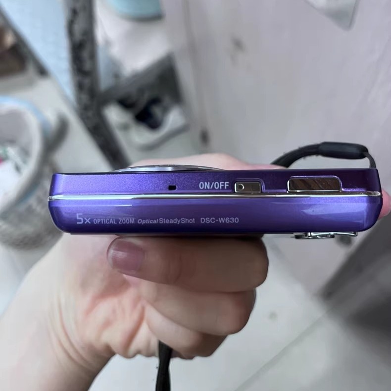 Sony Cyber-shot DSC-W630 16.1 MP 5x Optical Zoom Compact Digital