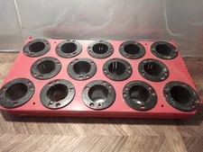Huot  | 40 Taper CNC Tool Holder. 14 Pockets. 17-3/4" X 9".