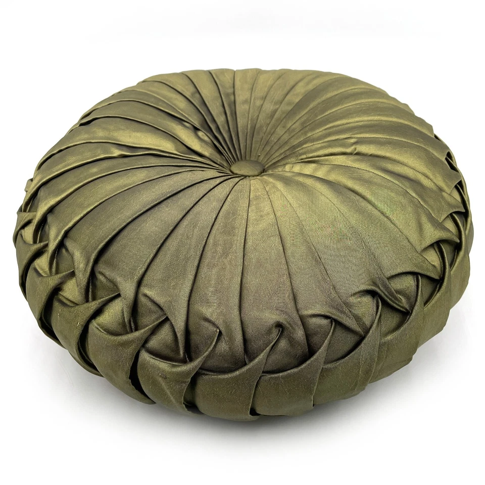 Almohada Plisada Pintuck Satén Tafetán Redonda Verde Aguacate Oscuro 13" Borgata Foto 3 de 4