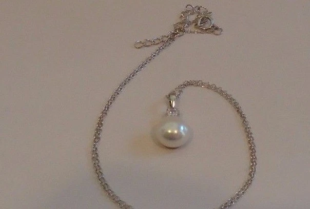 DANGLING PEARL NECKLACE PENDANT W/ LAB CREATED DIAMONDS 925 STERLING SILVER - Image 4 of 4