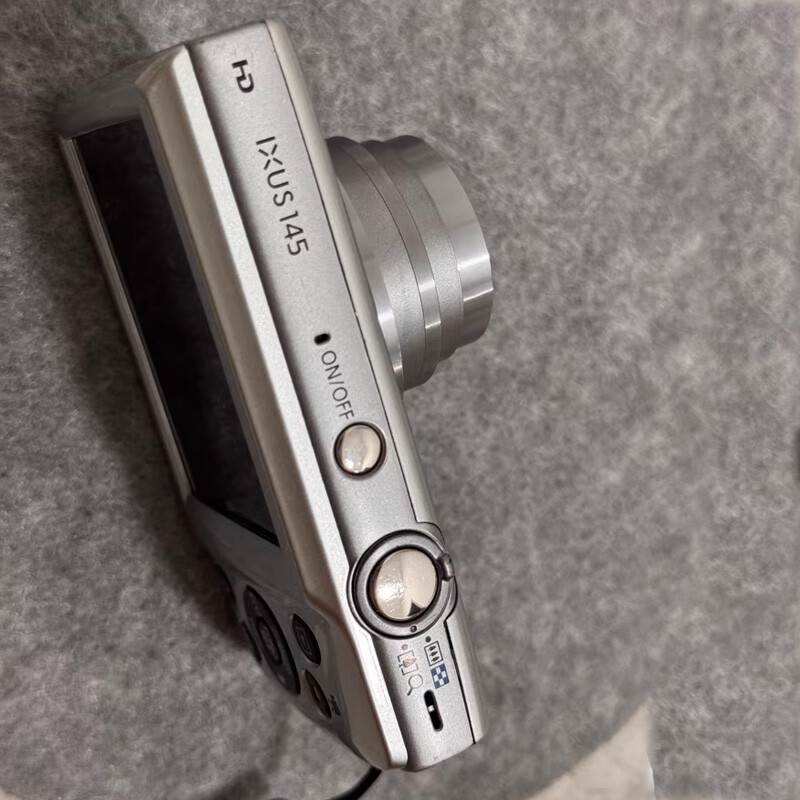 Canon IXUS 145 Digital Compact Camera silver Working 8x Optical