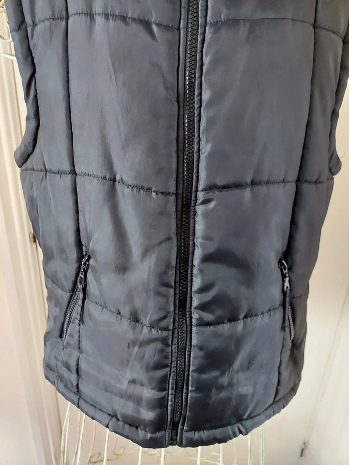 Chaleco calentador de cuerpo negro talla S a M By Design Foto 3 de 4