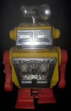 Classic RADAR  HUNTER ROBOT - 6" Wind-up Toy / 1960s Hong Kong KR 