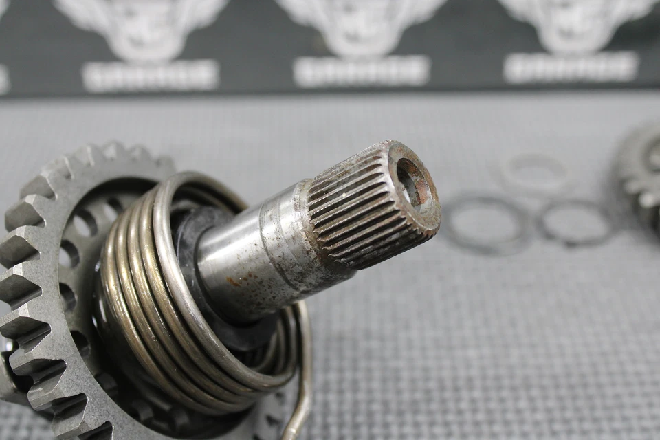 Yamaha WR426F 2000 98-02 YZ426F OEM ARRANQUE DE ARRANQUE EJE RALENTÍ ENGRANAJE Foto 2 de 4