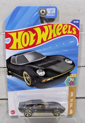 Hot Wheels HW  70's vs 90's Black & Gold  ' 71 Lamborghini Mura SV
