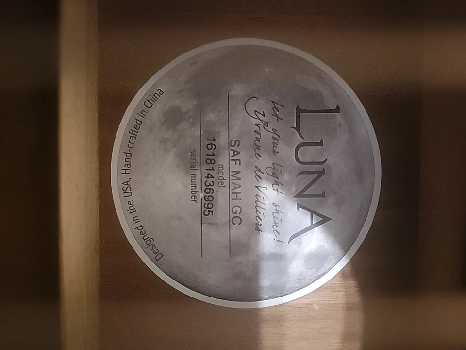 Luna WABI E FOLK Acoustic Electric Solid Top Folk Guitar - Sample - Image 2 of 4