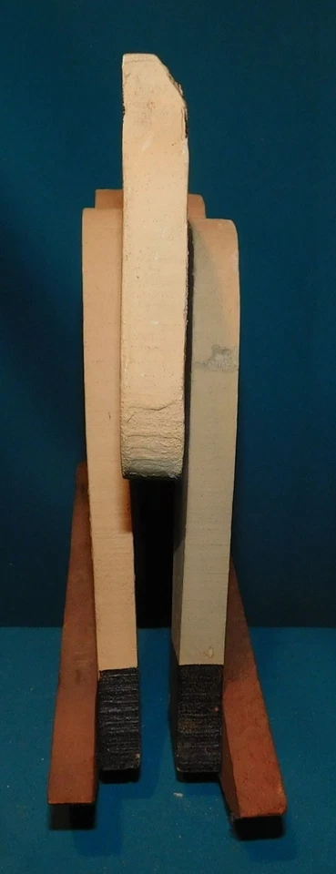 ANCIEN JOUET A BASCULE . CHEVAL JAUNE EN BOIS POLYCHROME . L 30cm H 25cm . 1920 - Photo 3/4