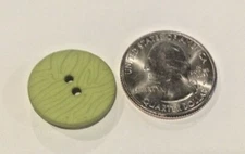 DILL BUTTONS #284501- GREEN- ROUND- 2 HOLE- 20MM- 10 BUTTONS IN A SET