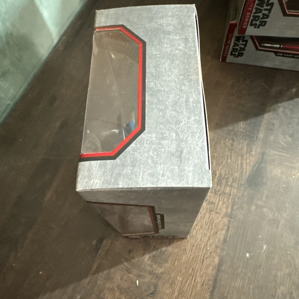 Boneco de ação Star Wars Elite Series R2-D2 Metal Die Cast 3" Disney Store - Imagem 3 de 4