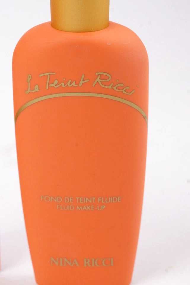 Maquillaje líquido Nina Ricci Paris Le Teint Ricci 02 Bois De Rose 1,3 fl oz NUEVO Foto 2 de 4