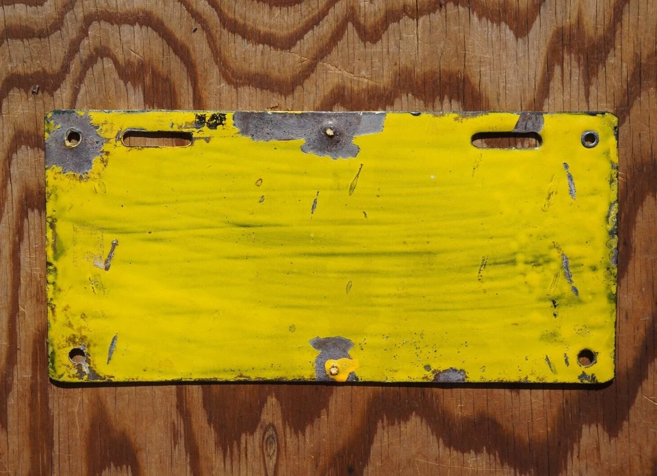 1915 COLORADO Porcelain License Plate 4 Digit # 8856 - Image 4 of 4