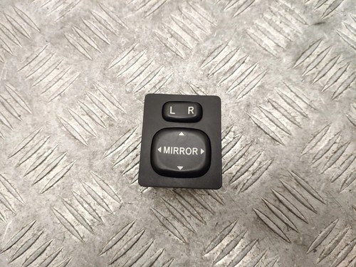 DAIHATSU SIRION M3 Spiegeleinstellschalter 183574 1.30 Petrol 64kw 22137138