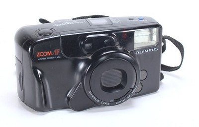 Olympus Infinity Zoom 210 AF Point & Shoot 35mm Film Camera 38-76mm Zoom