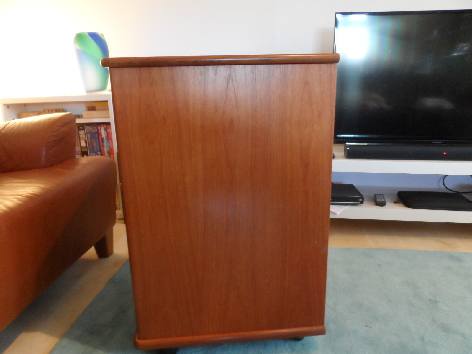 Retro/Vintage Mid Century Teak G Plan Hi Fi / drinks unit. Collect