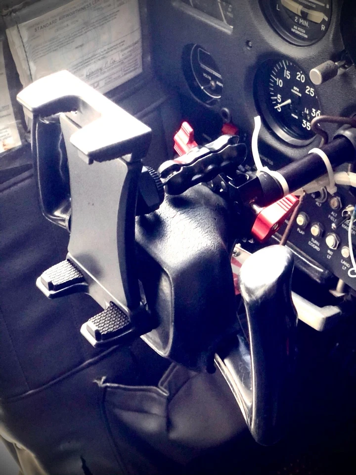 FlightPro Aviator+ Yoke Mount for Phone, iPad, iPad Mini & 11” Pro - Image 3 of 4