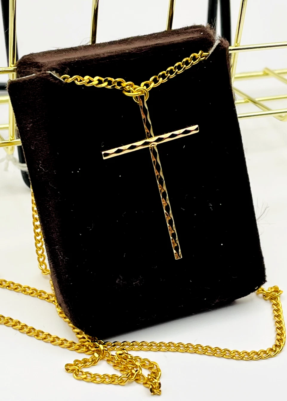VETEMENTS Collana con ciondolo croce tono oro Gioielli religiosi semplici ed eleganti"