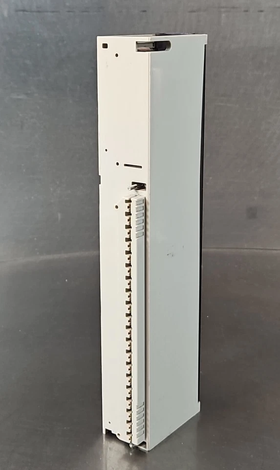 Módulo adaptador Schneider ROM 271 DRA 840.         Loc3A-19 Foto 3 de 3