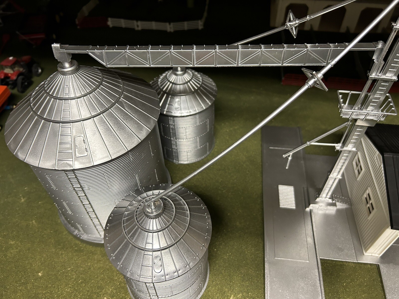 1/64 Ertl Chrome Grain Bin Set w/ 3 Grain Bins eBay