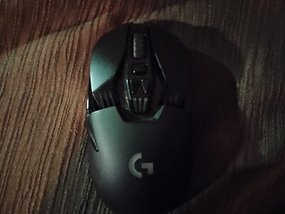 Logitech G903 Lightspeed wired/wireless Gaming mouse (Great Condition)