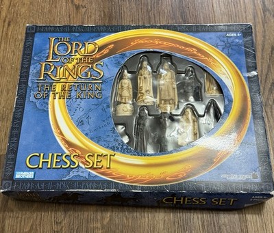 Lord of the Rings Return of the King Chess Set Parker Brothers 2003 - Complete