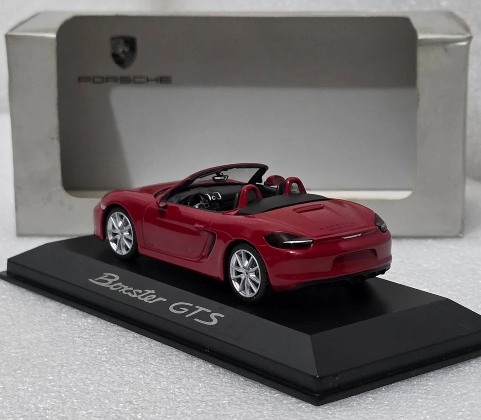 Porsche Boxster (981) GTS 2015 Carmine Red 1:43 Minichamps WAP 020 014 0E (14) - Image 4 of 4