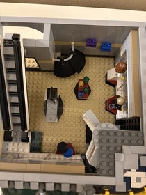 Lego Grand Emporium 10211 Modular Building 100% Complete Creator Expert No Box