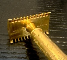 Vintage 1930 Gillette New Belmont Gold DeLuxe/79 grams