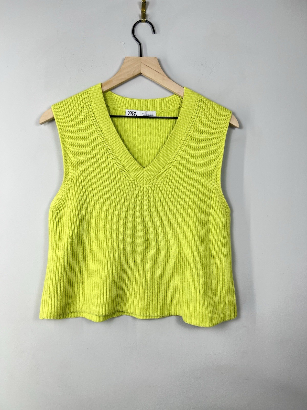 ZARA NEON LIME SWEATER VEST SMALL RIBBED V NECK KNIT TOP GREEN Y2K S