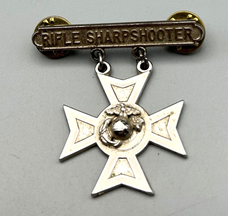 Korean War Sterling USMC Marine Rifle Sharpshooter EGA Badge by Gemsco