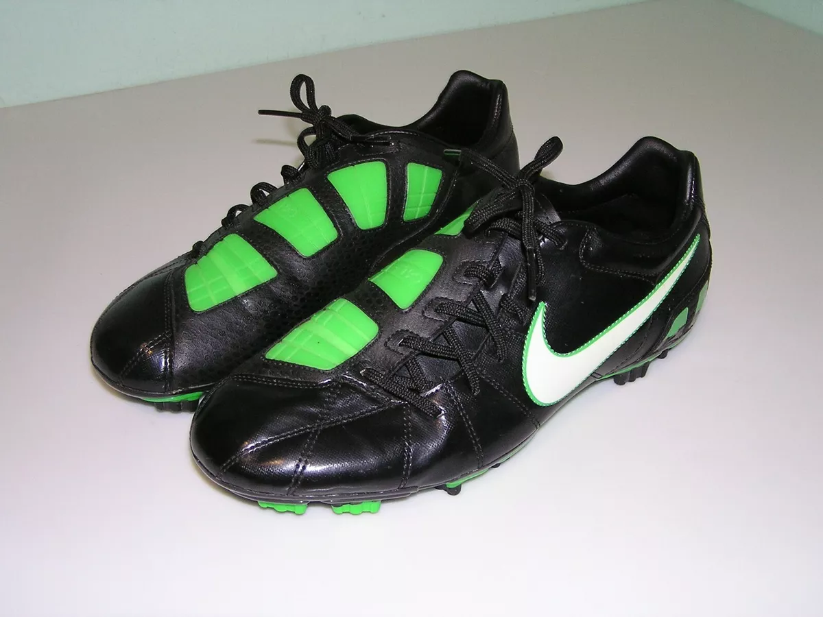 Nike total hotsell 90 shoot iii