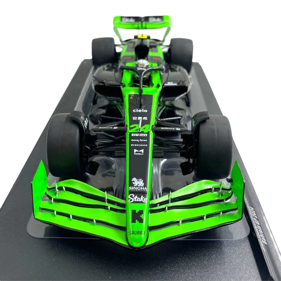 Modellino F1 Solido 1/18 Kick Sauber F1 Team C44 Bahrain Gp 2024 #24 G. Zhou - Immagine 2 di 4