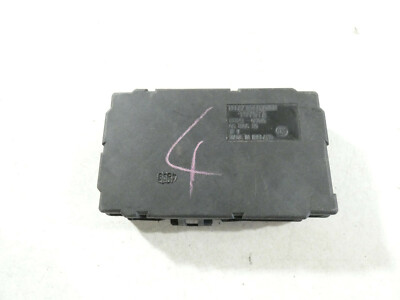 Toyota Avensis T22 BJ 1998 Steuergerät Sicherunsgkasten 82641-05010