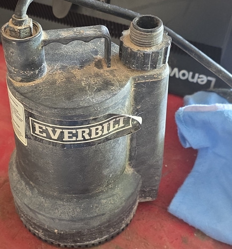 Everbilt SUP04-HD 1/6 HP Plastic Utility Pump 2000 GPH 1-1/4" Outlet