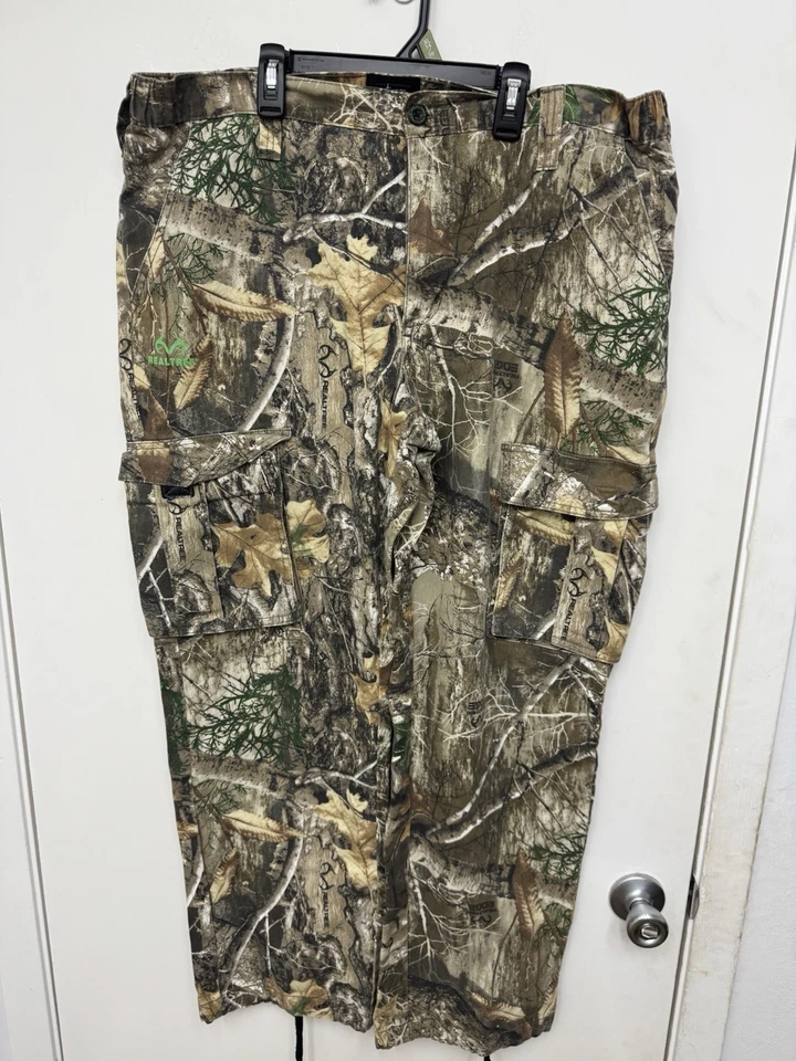 mens large realtree cargo pants edge camo marked large 40x30 actual - Image 2 of 4