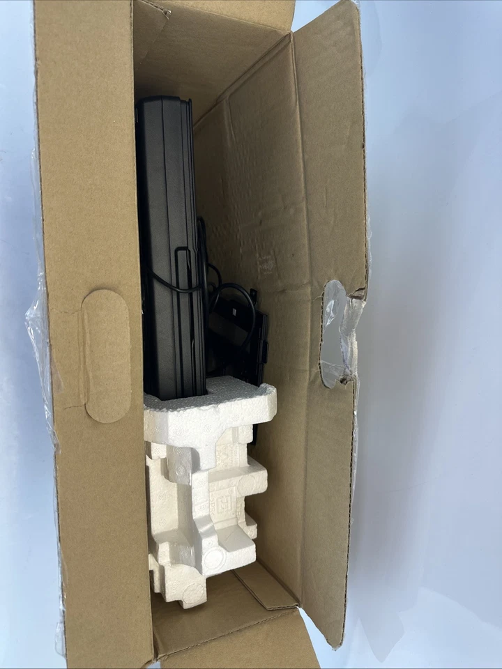 Epson Perfection V370 Photo, Slide & Film Scanner New In Box - Image 2 of 4