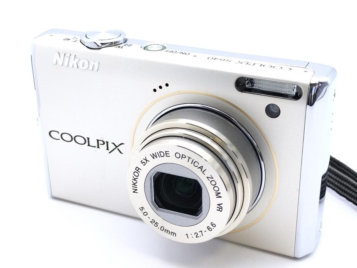 Nikon COOLPIX S640 Silver 12.2MP 5x Compact Digital Camera