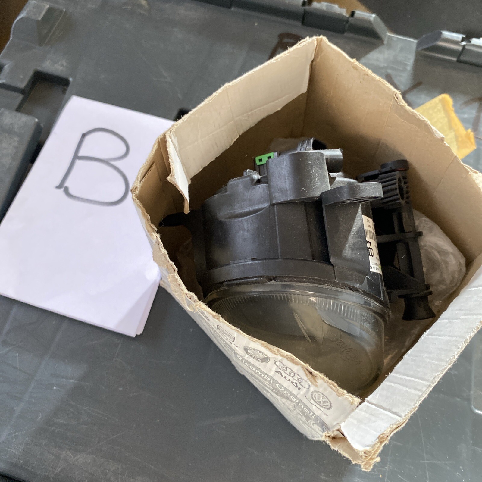 Audi Q3 2012 Left Front Fog Light 89073337 Dsg157 for sale online 