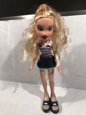 BRATZ Doll Blonde Hair Blue Eyes Dark Maroon Lips Shirt Shorts 1 Shoe VTG READ