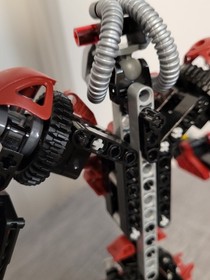 LEGO Bionicle : Sidorak (8756) Complete?