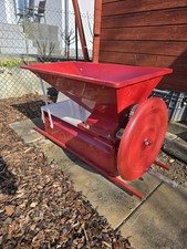 Handbetriebene Traubenmühle Abbeermaschine Handrad